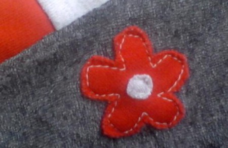 Detail na pravej nohe